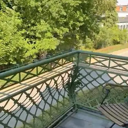 아파트 High Exclusive Location
